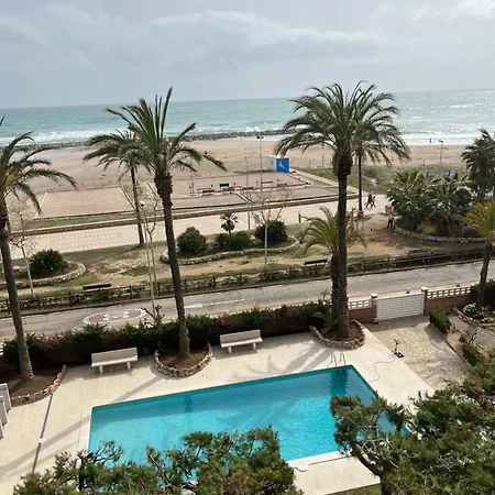 Primera Linea De Playa Con Preciosas Vistas Al Mar Apartment Cunit